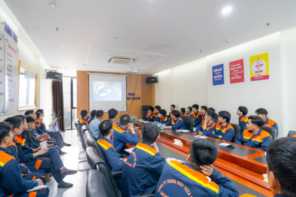 đào tạo an toàn lao động thang máy