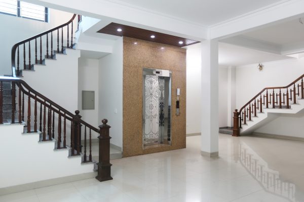 Cách chọn thang máy gia đình thế nào là tốt