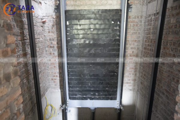 Đối trọng thang máy