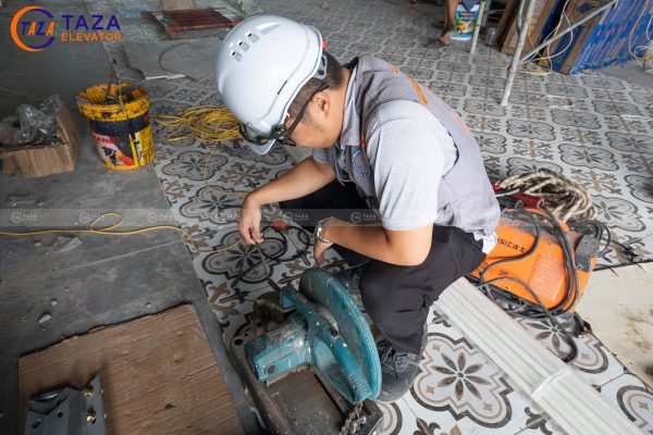 Giám sát an toàn lao động thi công lắp đặt thang máy
