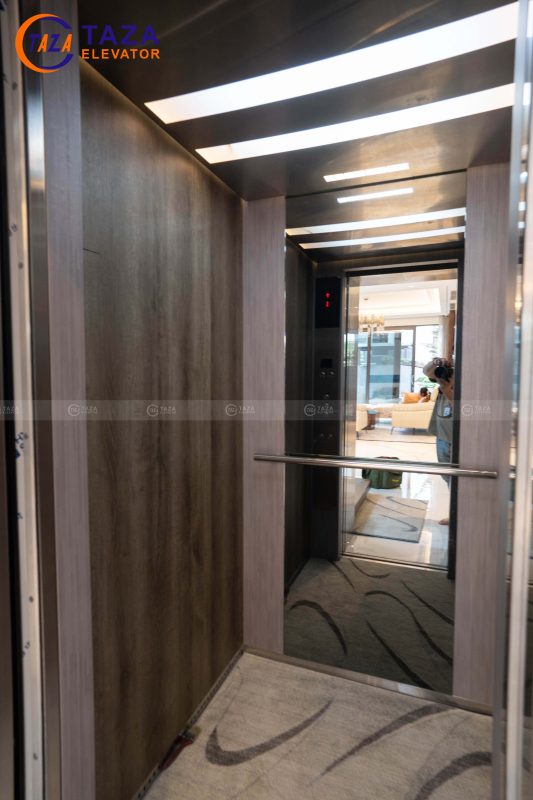 Cabin thang máy