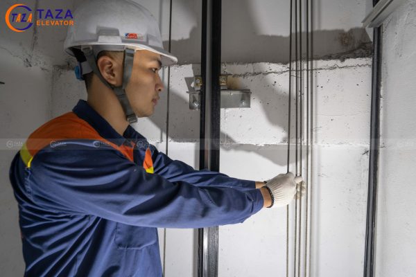 thay thế cáp tải thang máy