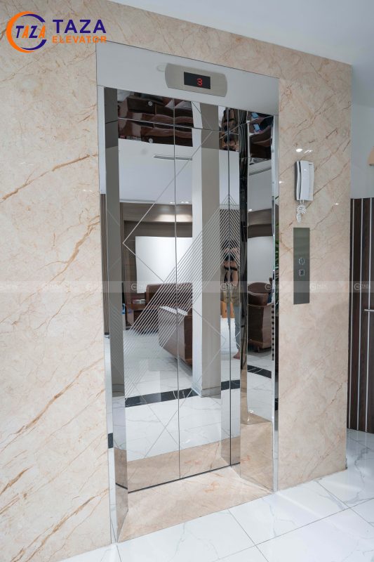 cửa tầng thang máy