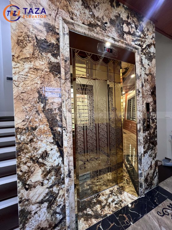 Cửa tầng thang máy