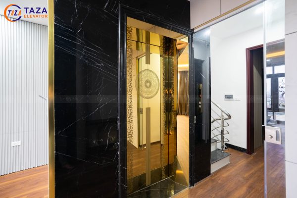 Mẫu thiết kế thang máy gia đình họa tiết phong thủy ý nghĩa