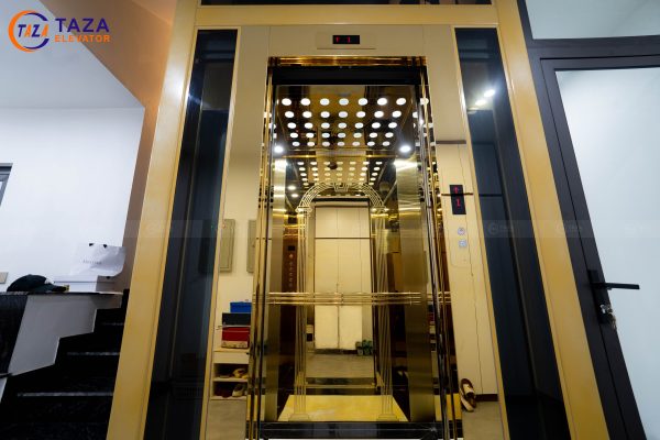 thang máy kính