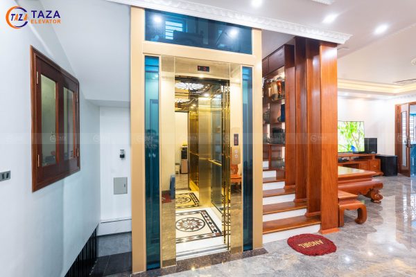thang máy kính