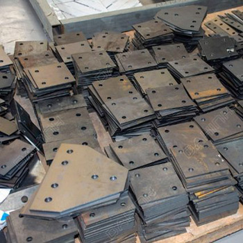 bản mã thép thang máy