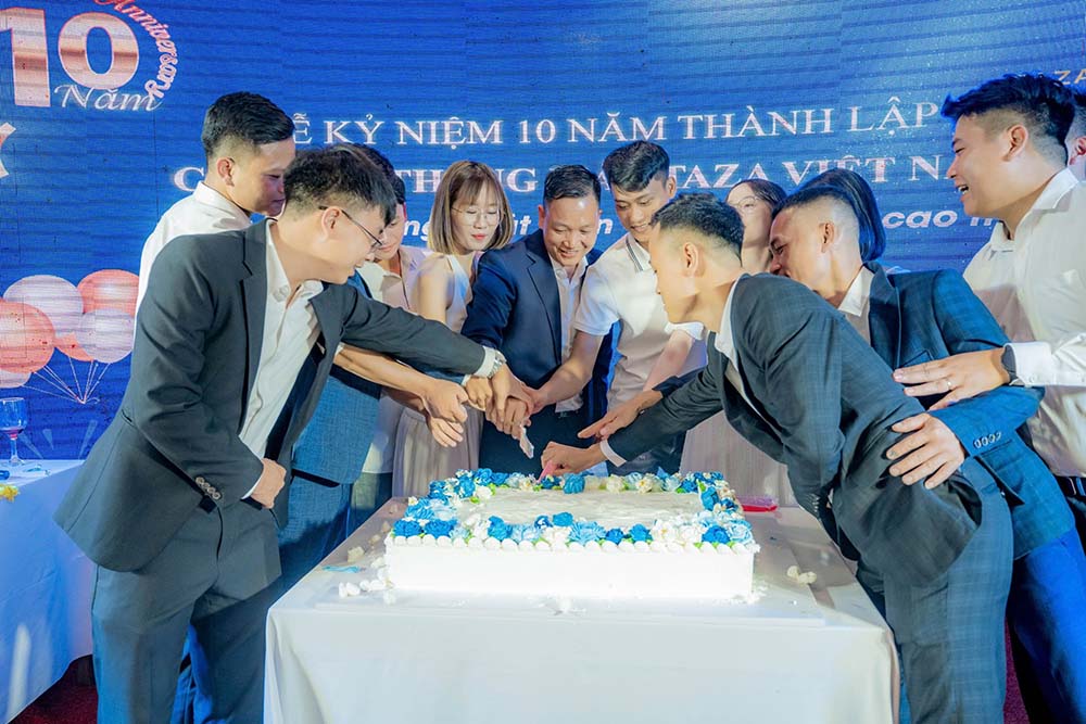 Lễ kỷ niệm 10 năm thành lập Thang Máy Taza Việt Nam