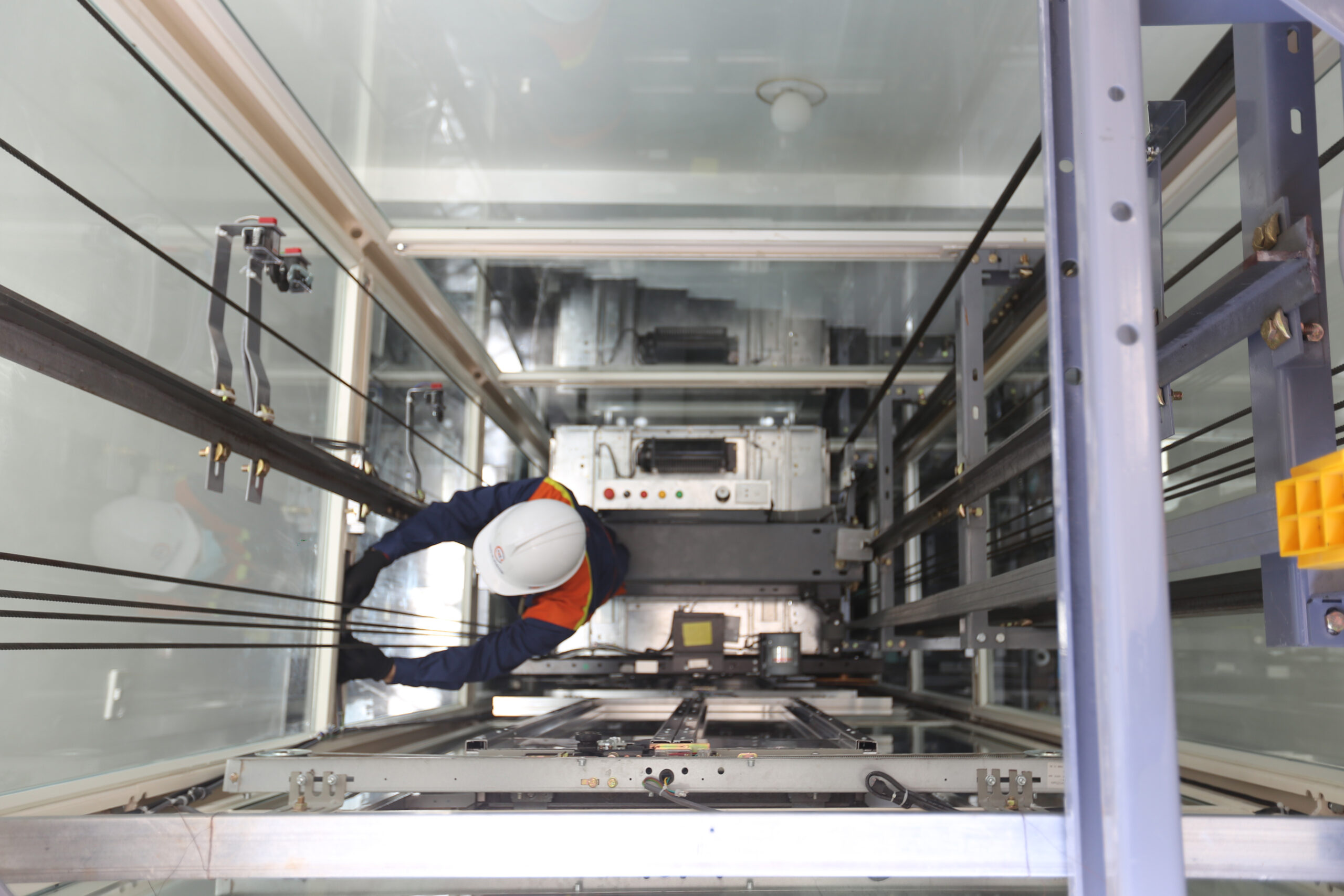 cảm biến dừng tầng thang máy