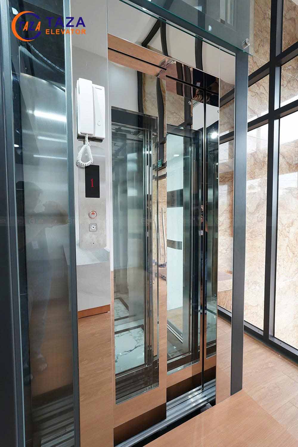 Mẫu thang máy kính Homelift cửa mở lùa - Giải pháp tối ưu diện tích hiệu quả