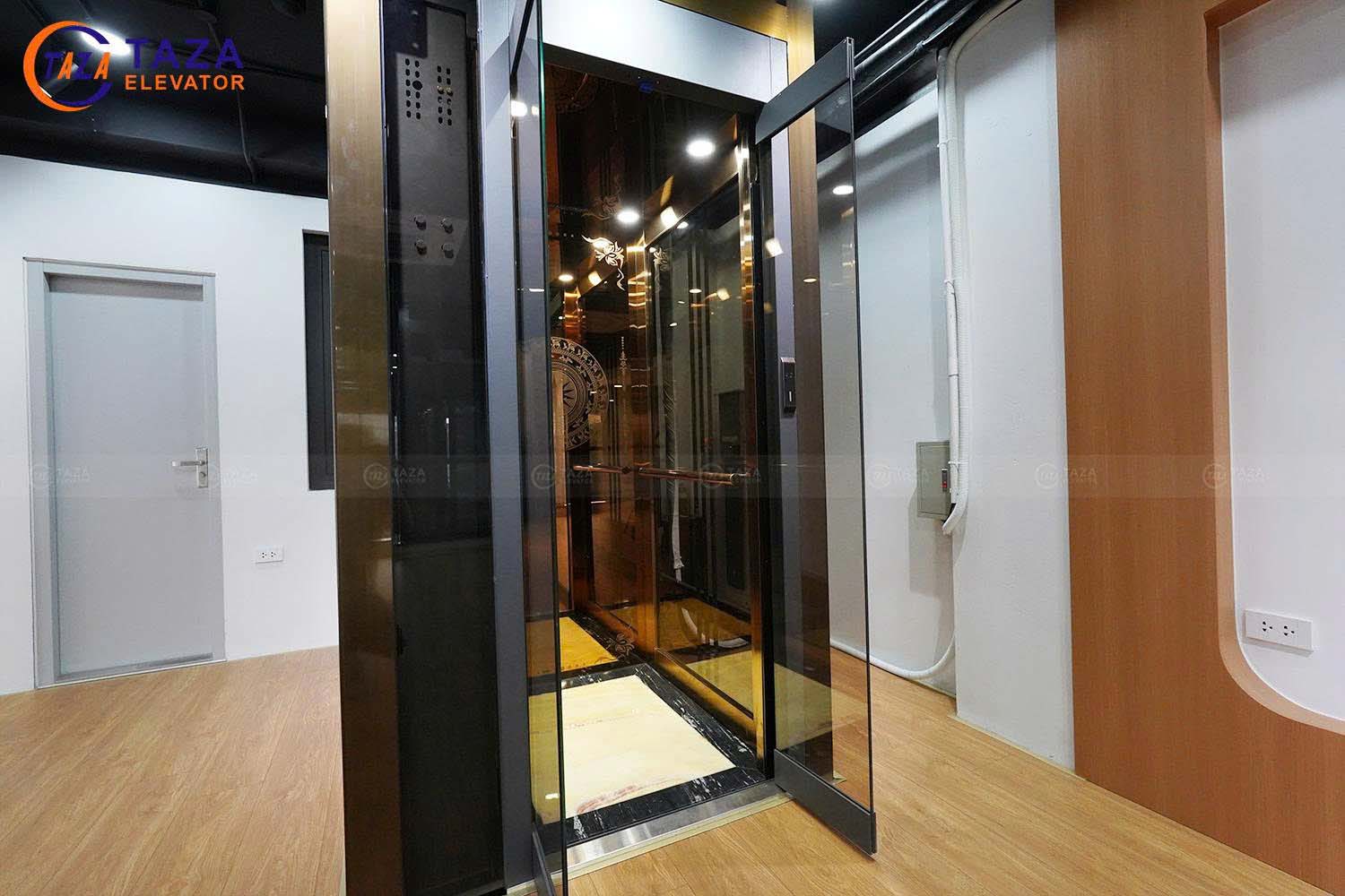 Thang máy cửa 2 cánh mở vuông góc
