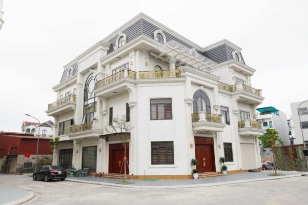 Thang máy inox gương vàng cho nhà biệt thự