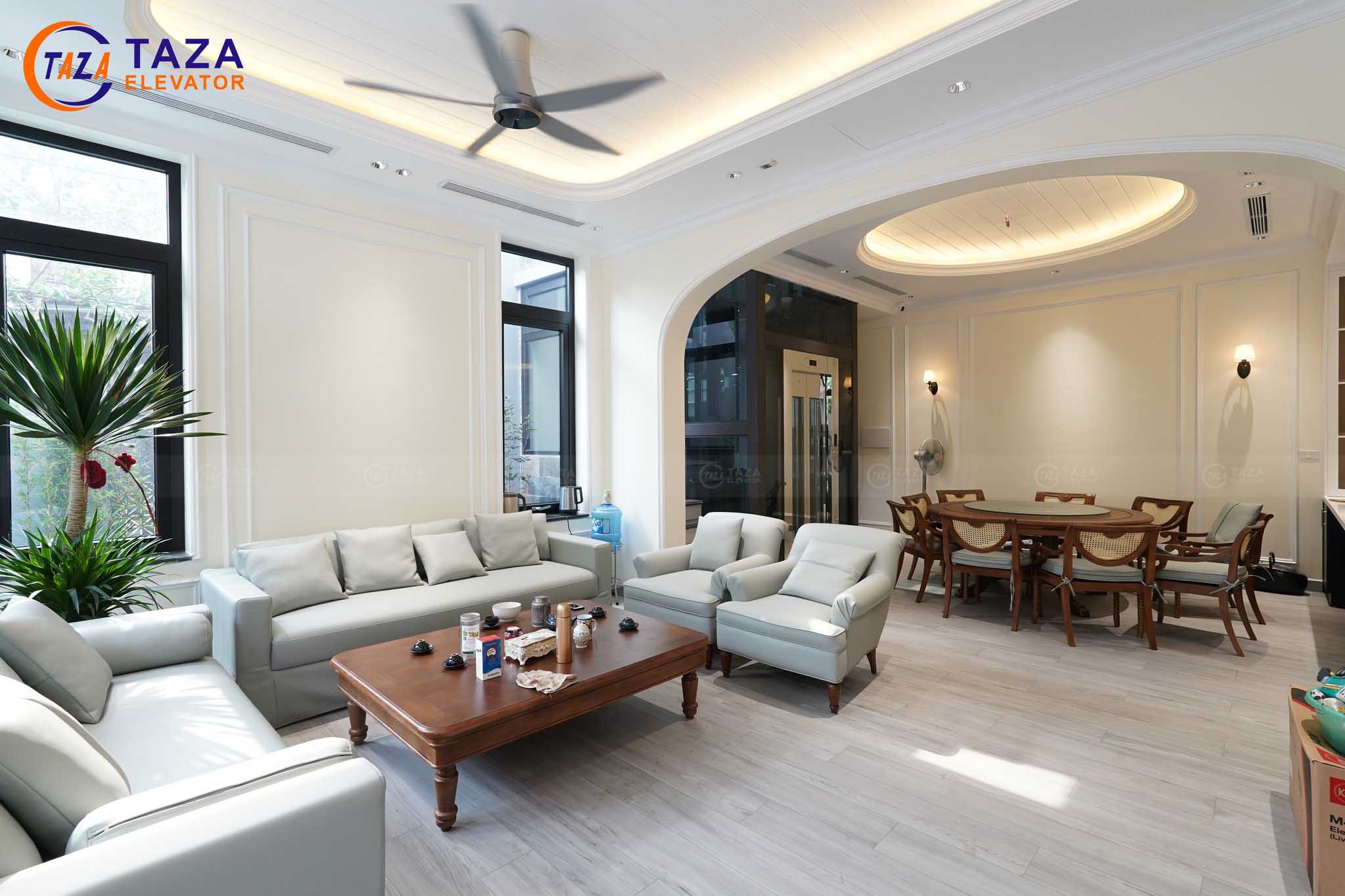 Thang Kính Xám Khói Inox Gương Trắng Cho Nhà Phố Cao Cấp