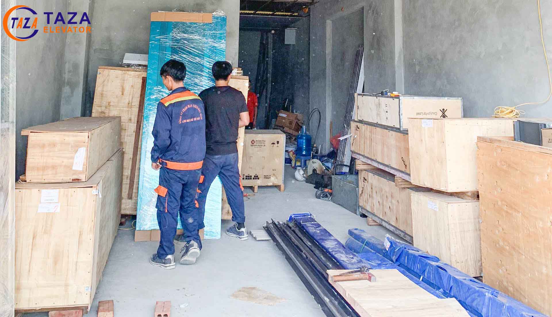 Kiểm tra thiết bị khi hàng về công trình